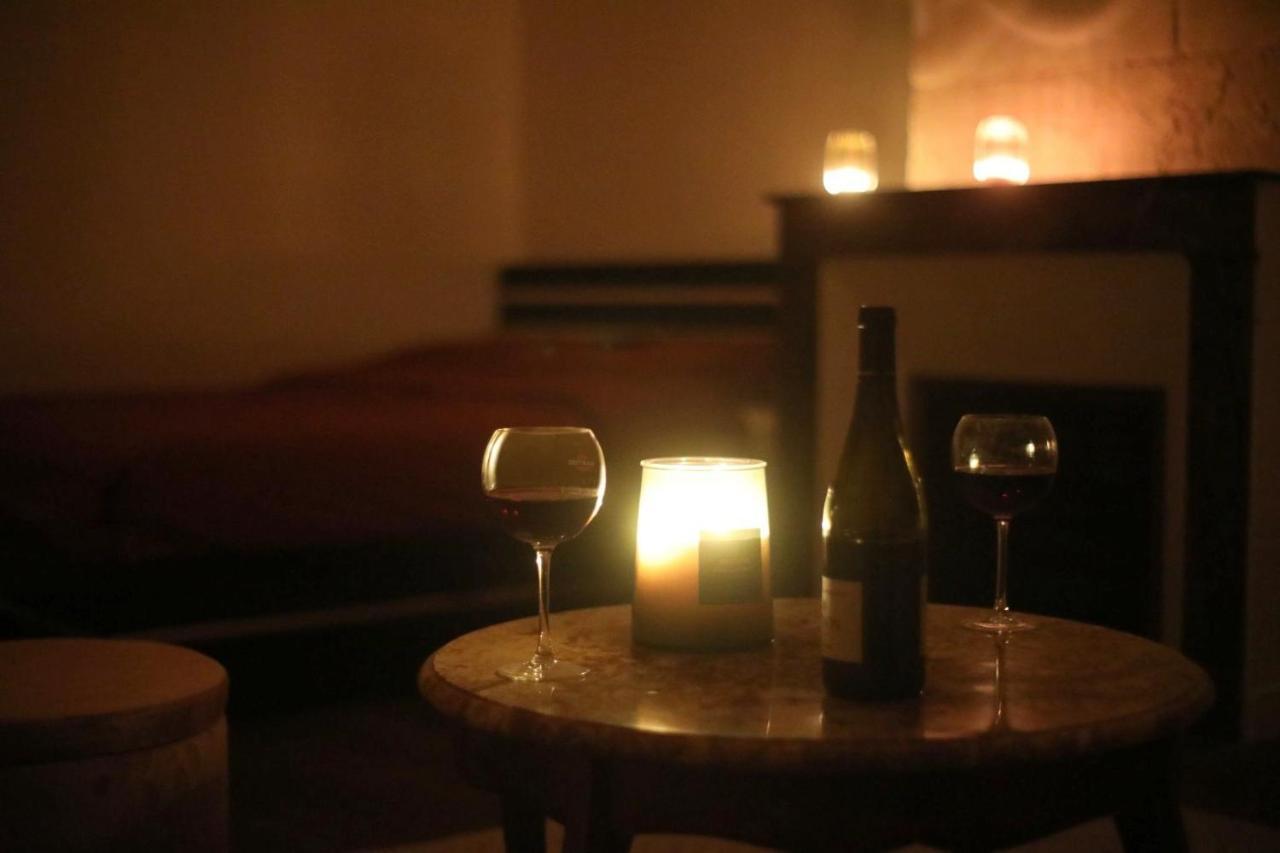 La Montrieuse, Chambre Individuelle Avec Sauna Et Baignoire Spa Naveil Eksteriør billede